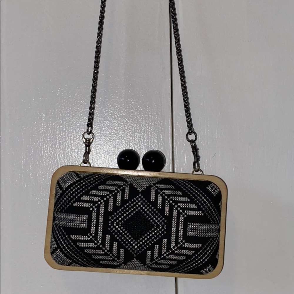 Patricia Nash Nola clutch